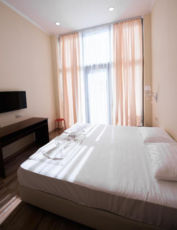 Evropa Hotel Gagra Kültér fotó